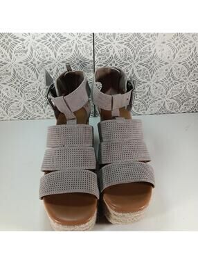 ana a new approach Ana Lisa Beige Wedge Sandal 4" Heel W/ 1 Inch Platform S6.5